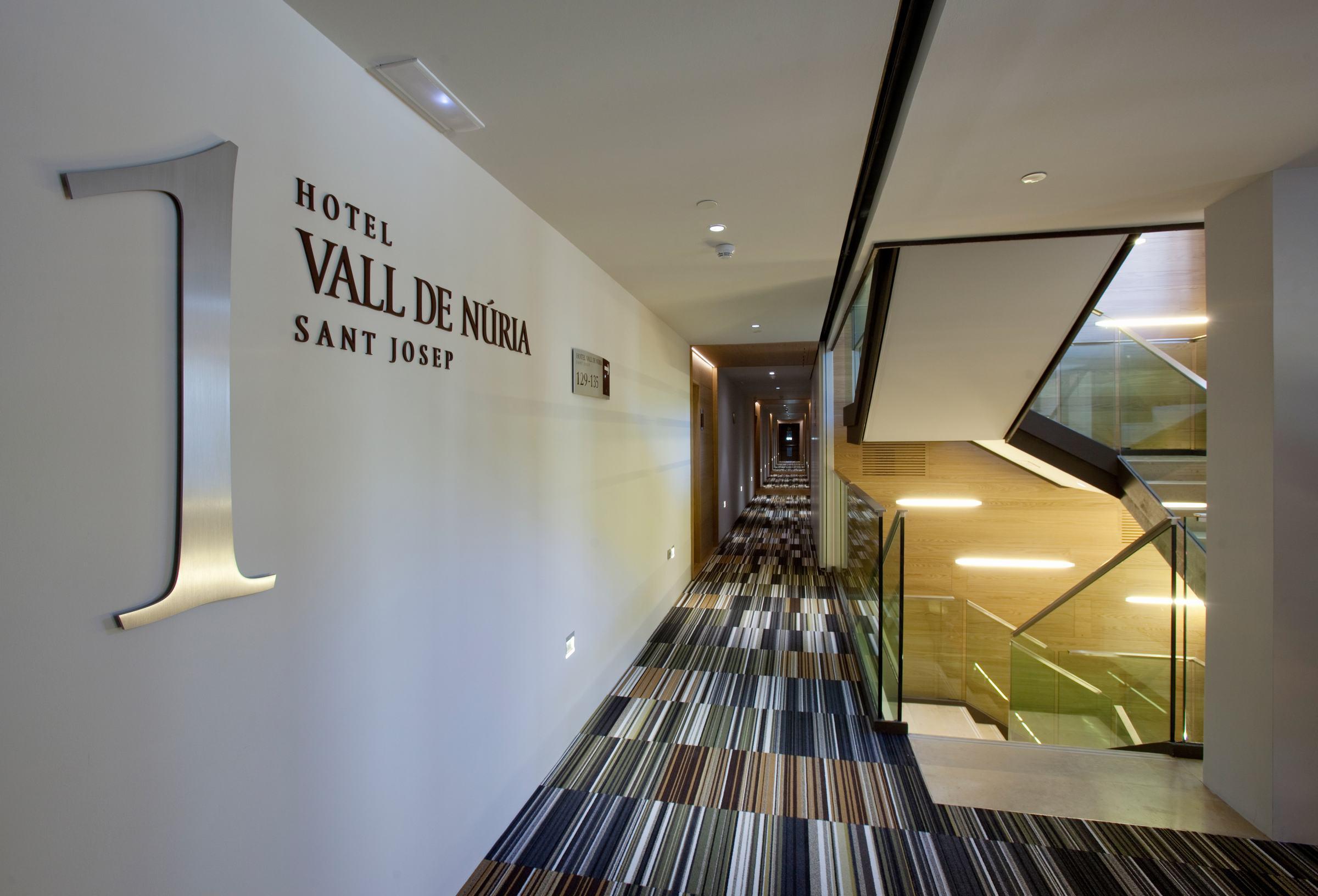 Hotel Vall De Nuria Queralbs Bagian luar foto
